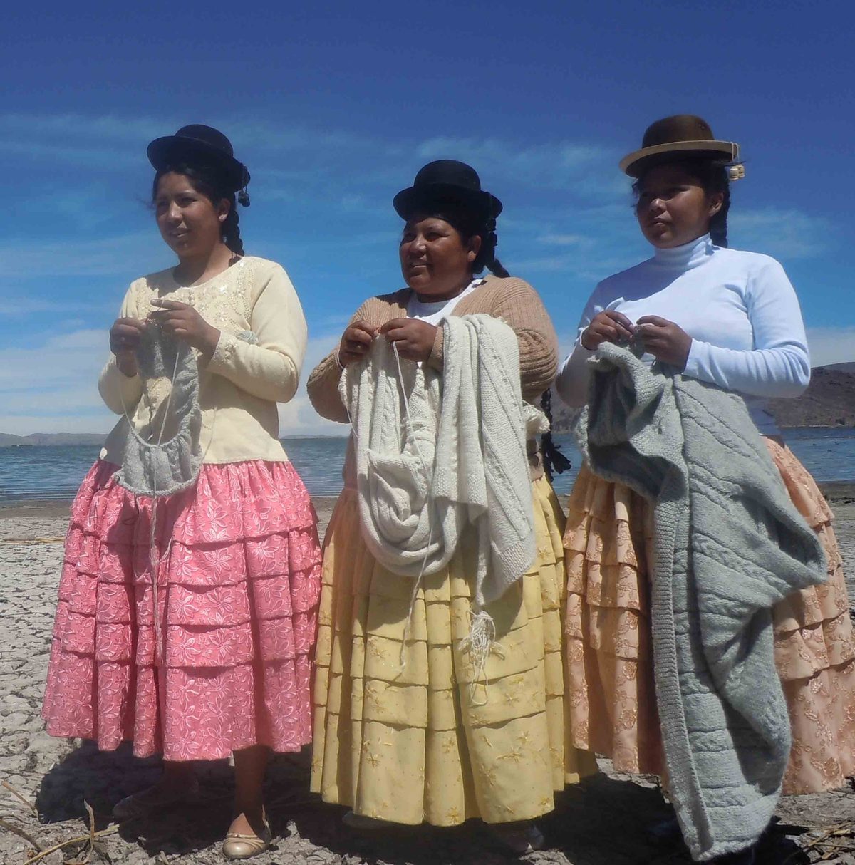 Tejido a mano de la CAMUBP – Puno
